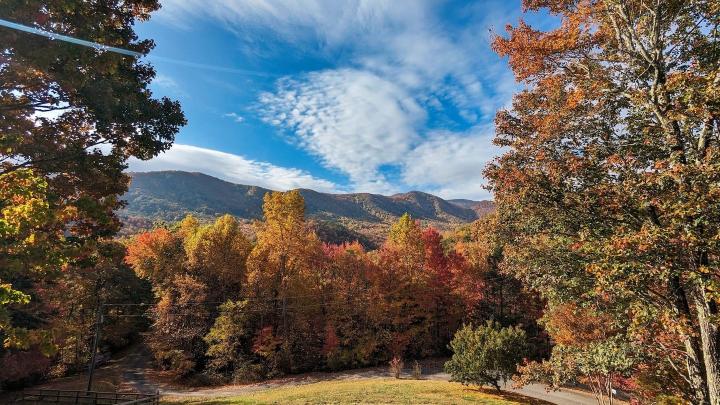 Hawk's Crest Landing PF — autumn at the estate
